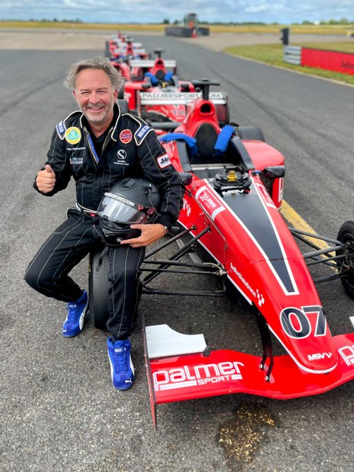 Lukas Baumgartner bei PalmerSport in Bedford